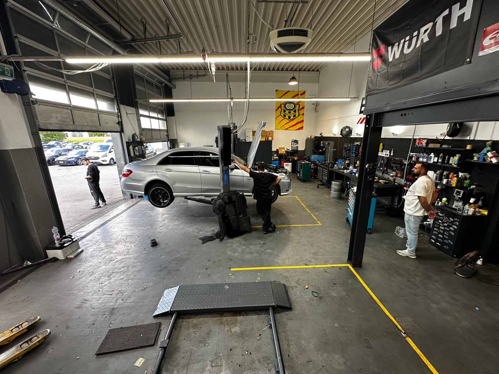 Einblick in Swiss Auto Werk